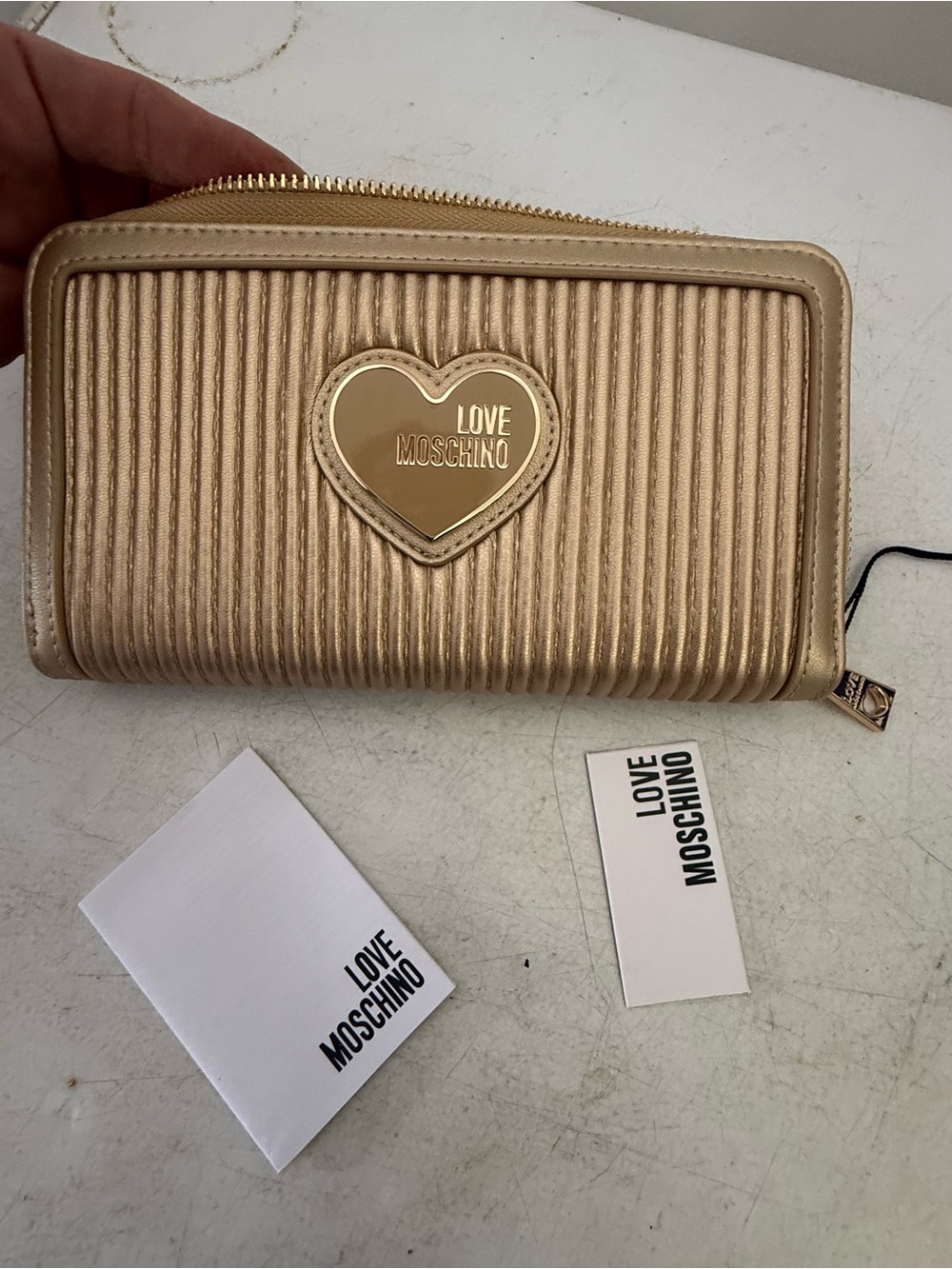 NWT Love Moschino Metallic Gold Quilted Heart Zip Wallet